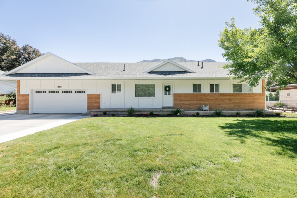 1440 n 1600 e logan